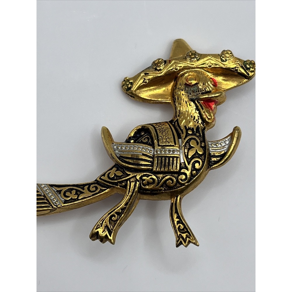 Vintage‎ Gold Bird with Sombrero Brooch/Lapel Pin marked Spain